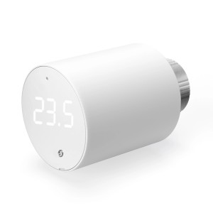 3er Pack Shelly Heizkörperthermostat: Weißer Ventilkopf mit digitaler Temperaturanzeige.