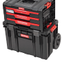 PROREGAL QBRICK Werkzeugtrolley Two, 38L, schwarz, mit Deckel, Teleskopgriff und Rädern.