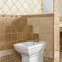 Klassisches Kerra Nostalgie Wandbidet Kleopatra 15, weiß glänzend, aus Sanitärkeramik zur Wandmontage.