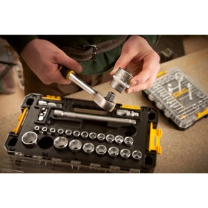 Stanley FatMax Steckschlüssel-Set, 26-teilig im Stak-Koffer, mit Umschaltknarre und Steckschlüsseln.