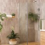 Badezimmer mit Grosfillex Wandpaneelen Element 3D Optik Vertical Tiles Rose.