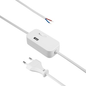 Weiße REV Ritter Zuleitung mit Schalter, USB-Anschluss und Eurostecker, 2m langes Verlängerungskabel.