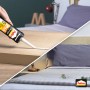 Pattex Montagekleber All Materials Kartusche beim Auftragen auf Holz.