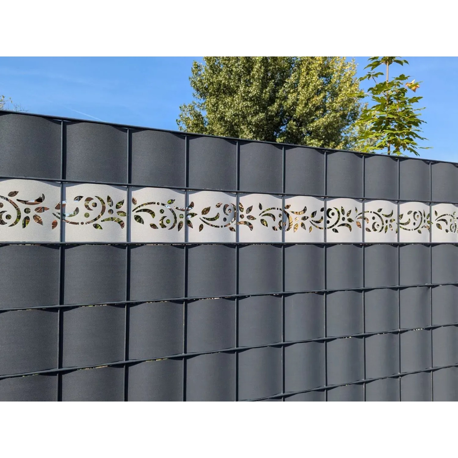zaunzu Sichtschutz PREMIUM Dekor Floral1, lichtgrau, 2,55m. Zubehör für Zaunbau.