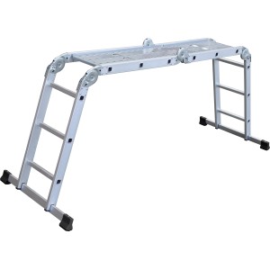 Vierteilige Mehrzweckleiter aus Aluminium mit Arbeitsplattform, als Arbeitsbühne aufgebaut.