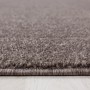 Detailaufnahme: Ayyildiz Kurzflorteppich Ata 7000 in Mokka, runder Teppich mit kurzem Flor.