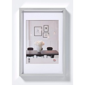 Silberner Steel Style Kunststoff Bilderrahmen 10.5x15 cm mit Passepartout und Echtglas, hochkant.