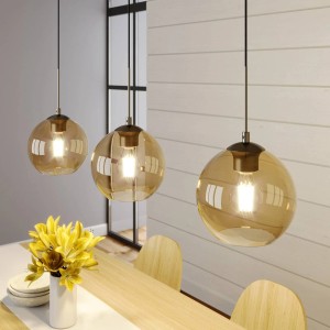 Lindby Sofian Pendelleuchte, 3-flammig, mit cremefarbenen Glaskugeln über Esstisch. Moderne Hängeleuchte für Wohnzimmer.