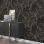 Erismann Vliestapete Spotlight Bliss Schwarz mit floralem Muster im Wohnraum.