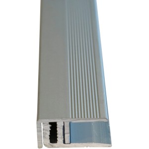 Abschlussprofil, silber, 900 mm lang, inkl. Schrauben und Dübel für Laminat und Parkett.