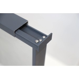 Detailaufnahme: Dieda Linus Vario Geländer, seitliche Montage, Aluminium, anthrazit, 100x100 cm.