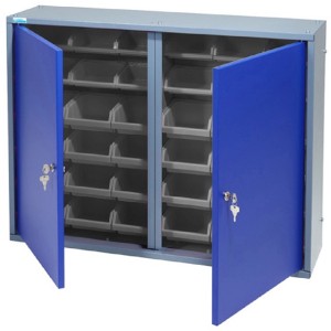 Küpper Hängeschrank 70227 mit 2 Türen, 800 mm breit, gefüllt mit Sichtboxen.