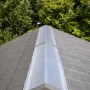 Detailaufnahme des Daches vom Lifetime Kunststoff-Gartenhaus Luna 5,81 m².