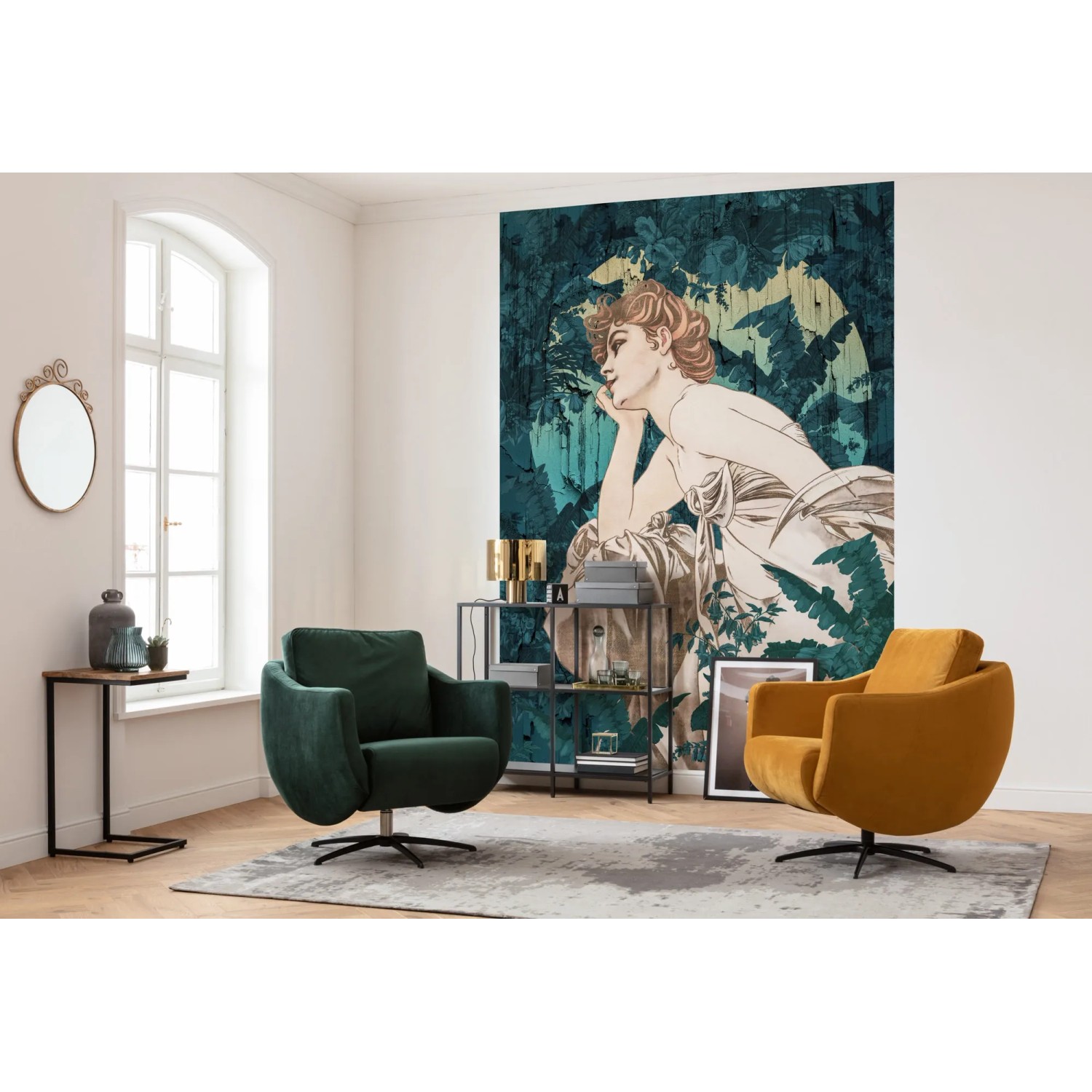 Komar Vlies Fototapete Songes Vert, 200x280 cm, mit Frau und Pflanzenmotiv im Wohnraum.