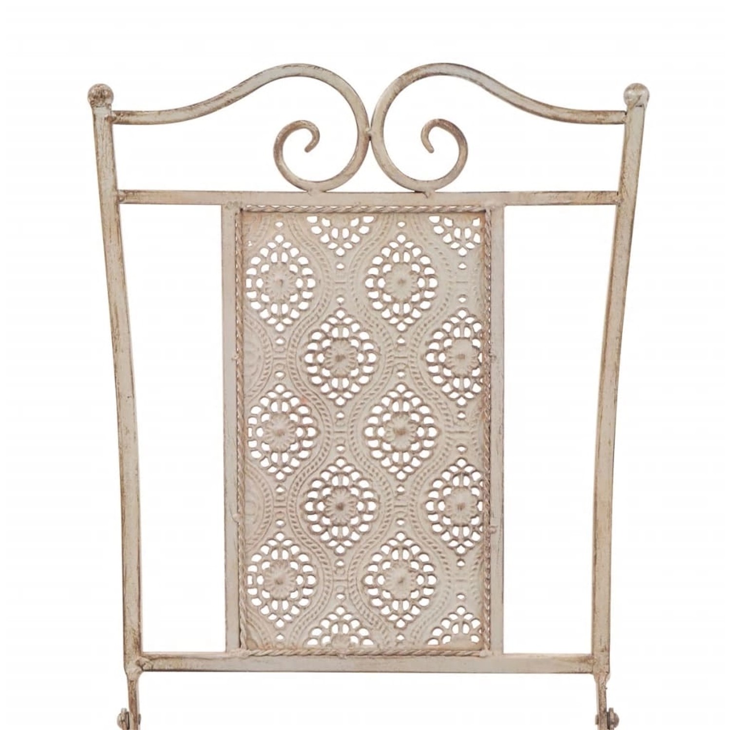 Detailansicht: Weißer Gartenstuhl aus Stahl des vidaXL Bistro-Sets mit filigranem Muster.