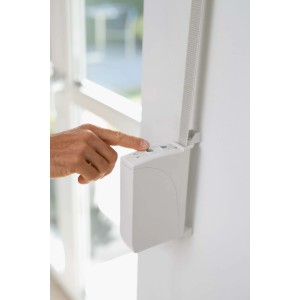 Schellenberg RolloDrive 35 Rollladenantrieb in Weiß, Bedienung per Knopfdruck.