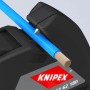 KNIPEX ComStrip Abisolierzange beim Abisolieren eines blauen Kabels.