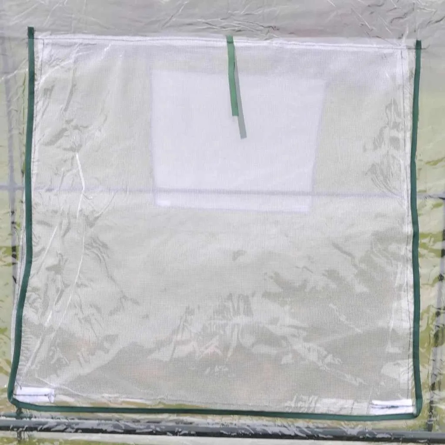 Detailansicht Seitenfenster mit Fliegennetz des vidaXL Gewächshauses.
