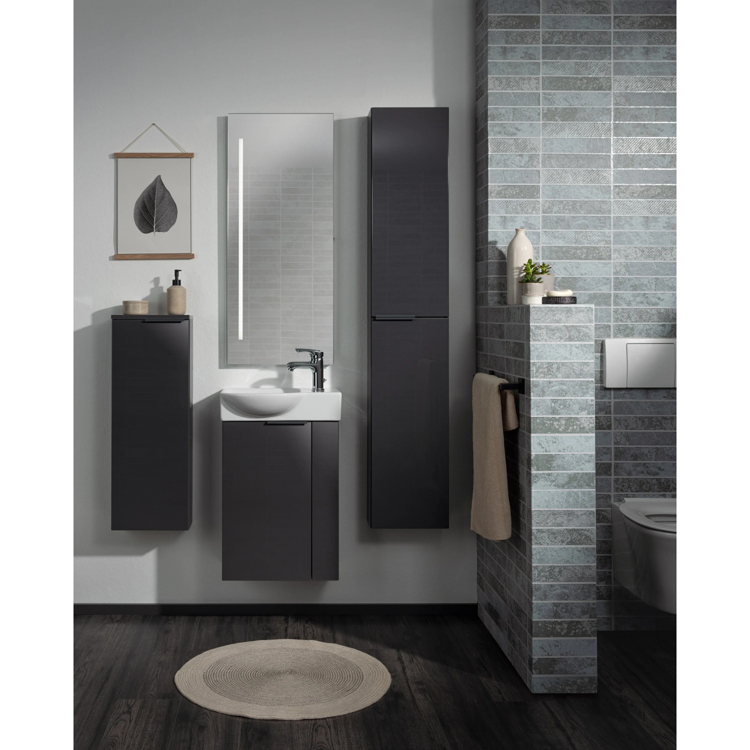 Fackelmann Bad-Hochschrank Luna, Anthrazit matt, 162x30,5x17cm. Badezimmer Hochschrank.