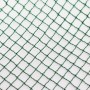 Detailaufnahme eines engmaschigen, dunkelgrünen Aquagart Teichnetzes (8x10m) zum Schutz vor Laub.