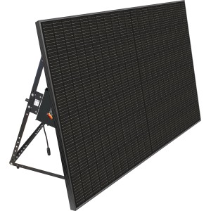 Schwaiger Solaranlage 800W mit zwei Full Black Modulen auf einem Ständerwerk.