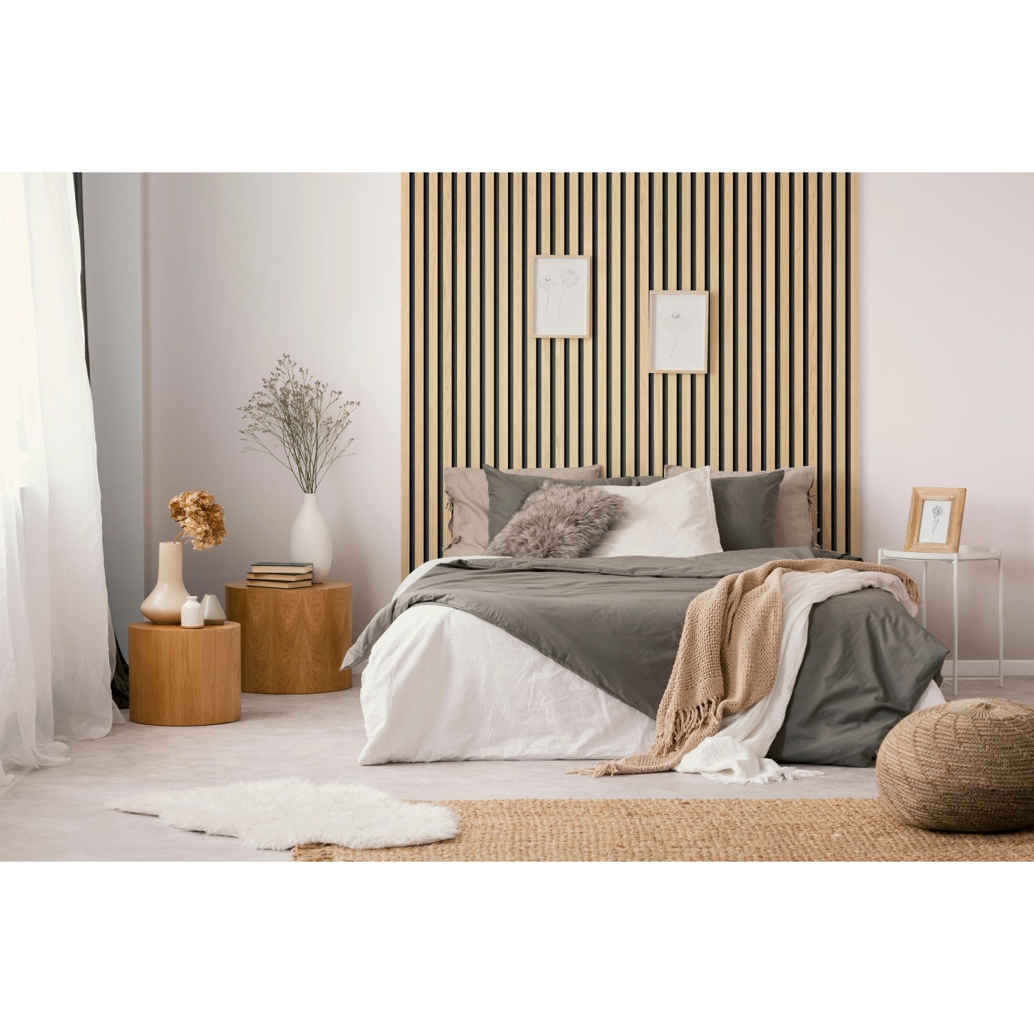 Schlafzimmer mit Grosfillex Wandverkleidung Element 3D Optik Linio Ash als Akzentwand.