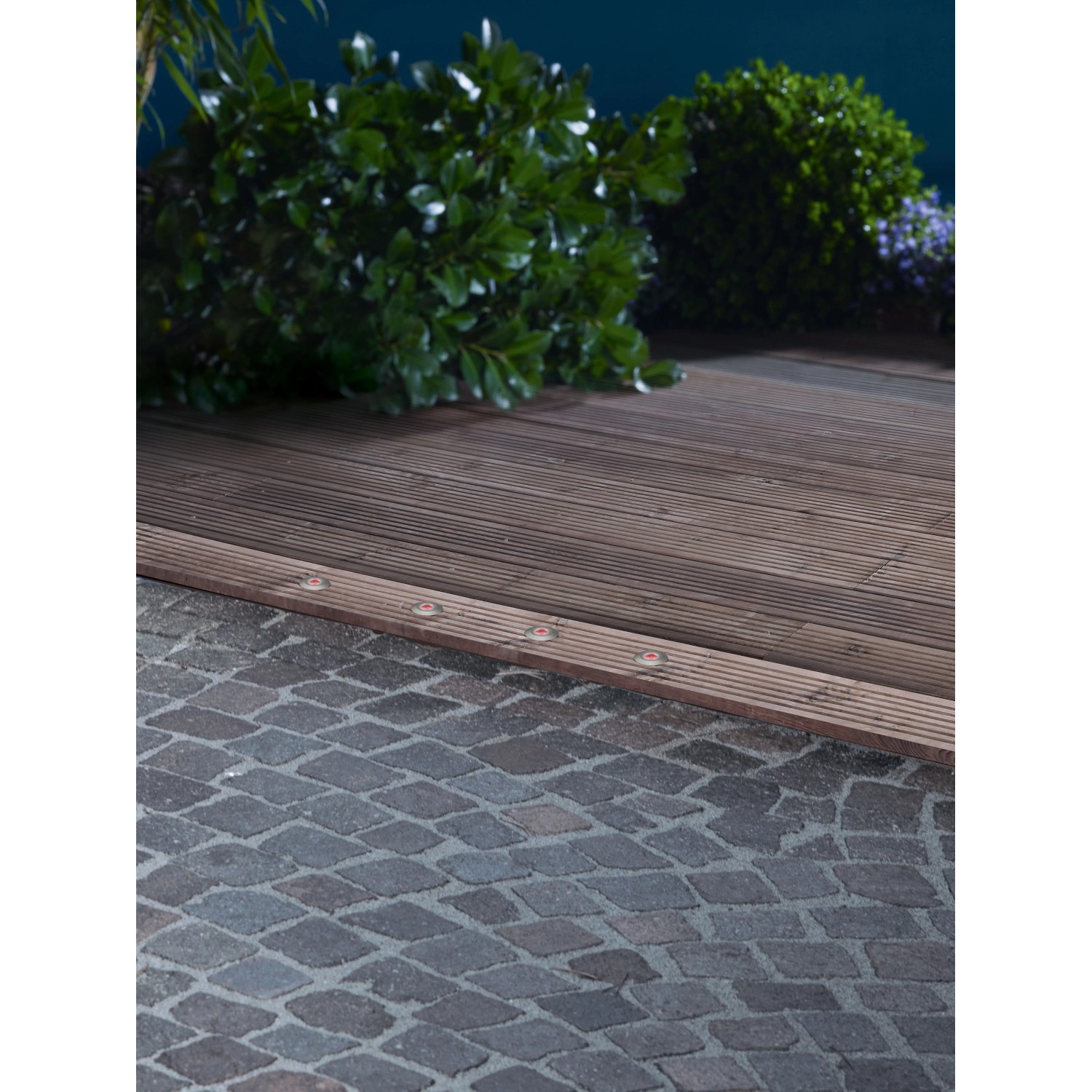 LED-Bodeneinbauleuchten Budoni RGB, 5er-Set, für stimmungsvolle Lichtakzente im Garten.