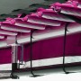 Detailaufnahme Federn und Rahmen vom pinken Salta Comfort Edition Ground Trampolin.