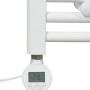 Detailaufnahme: Weißer, elektrischer Badheizkörper Winterberg XXL mit digitalem Thermostat.