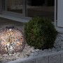 Silberne LED Solar-Kugel Leuchte mit Dekogeflecht, 40 cm, für den Außenbereich.