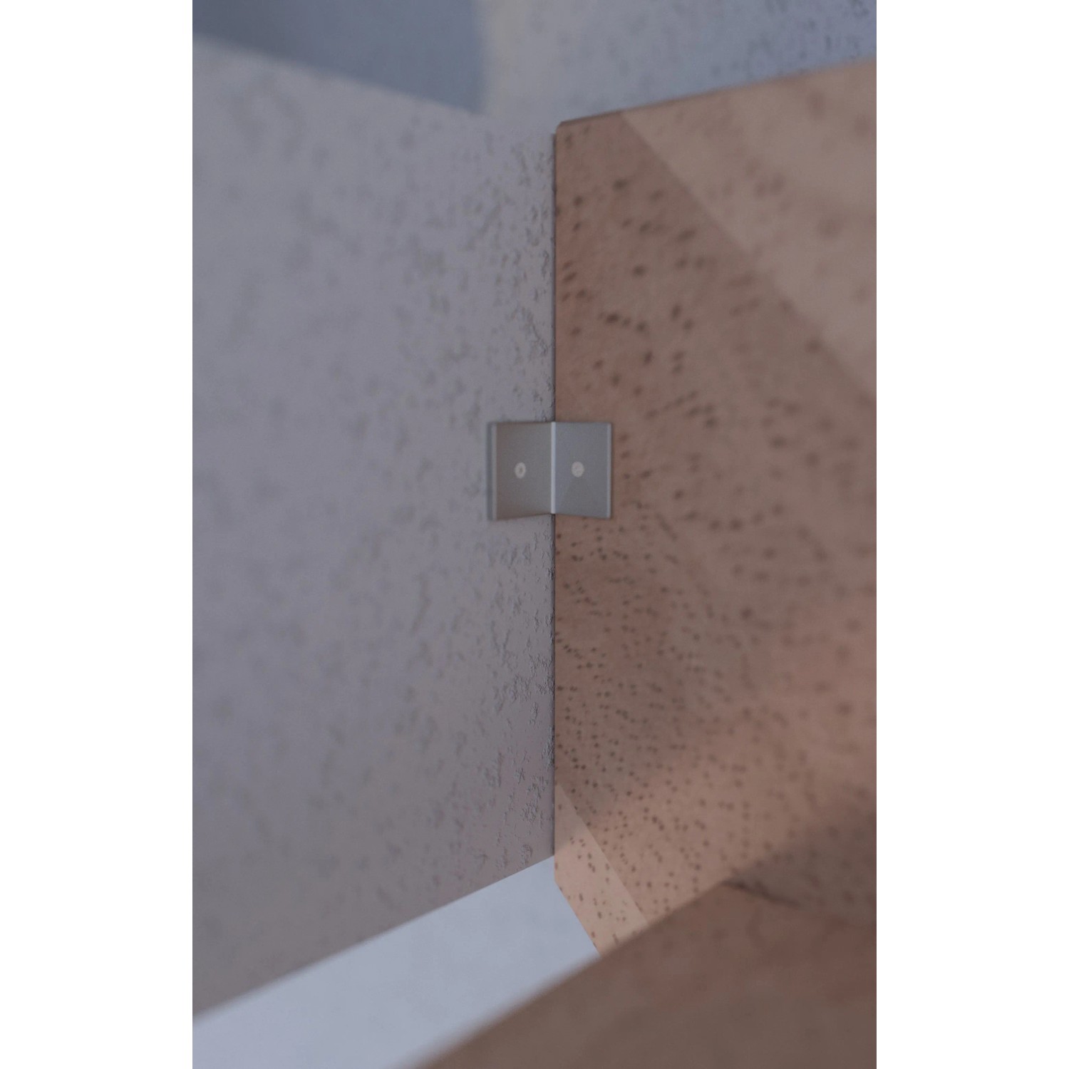 Detailaufnahme: Buche Treppe Mykonos Pro mit Edelstahl-Geländer und Setzstufen.