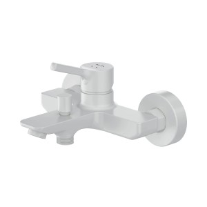 AM.PM X-Joy S Wannenarmatur in Weiß, Aufputz-Montage für Bad und Dusche.