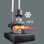 Wera isolierter Kreuzschlitz-Schraubendreher PZ1 im Kältetest bei -40°C.