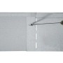 Detailaufnahme: Verzinkte Bellissa Rasenkante (118 cm) wird mit Schraubendreher verbunden.