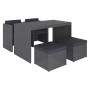 Graues 5-teiliges Balkonmöbel-Set Hazelton aus Polyrattan mit Tisch, Sesseln und Hockern.