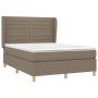 Boxspringbett vidaXL in Taupe mit Matratze, Stoffbezug, Lattenrost und Kopfteil.