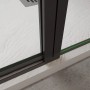 Detailaufnahme: Schwarze AICA Duschkabine mit Drehtür und 6mm Nanoglas. Duschabtrennung.