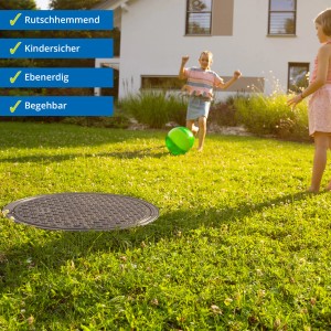 4rain Flachtank Flat XL 7000 l mit Schachtverlängerung im Garten, Kinder spielen.