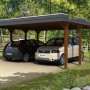 Skan Holz Doppelcarport in Nussbaum mit zwei geparkten Autos. Holzkonstruktion mit flachem Dach.