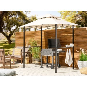 Beiger Pavillon NARO 185x121x245 mit Grillplatz und Ablageflächen im Garten.