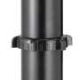 Detailaufnahme: Schwarze Juskys Solardusche Victoria, Fokus auf Verbindungsstück.