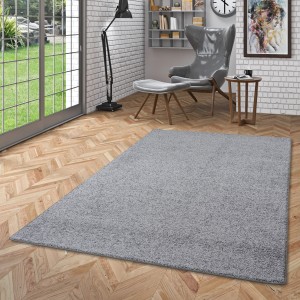 Grauer Snapstyle Hochflor Teppich Mona, 200x250cm, im Wohnraum.