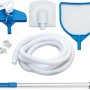 Reinigungsset für Summer Waves Pool, bestehend aus Kescher, Bürste, Schlauch und Teleskopstange.