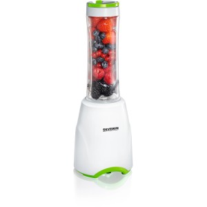 Severin Smoothie-Maker Mix & Go SM 3735 mit Beeren im Mixbehälter.