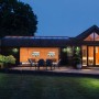 Ledvance Smart+ Cascade Multicolor LED-Gartenleuchte (80cm) beleuchtet Terrasse und Garten.