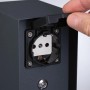 Detailaufnahme: Paulmann Plug & Shine Rio Steckdosensäule mit geöffneter Schutzkappe.