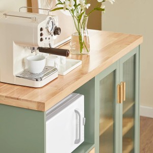 SoBuy Buffet Sideboard FSB81-GR in Grün mit Mikrowelle, Kaffeemaschine und Glasaufsatz.