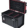 Offener, schwarzer PROREGAL QBRICK Werkzeugkasten One mit Aluschienen und roter Dichtung.