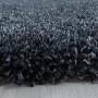 Nahaufnahme: Ayyildiz Hochflorteppich Fluffy 3500 in Anthrazit, 160x230 cm. Weicher Shaggy Teppich.