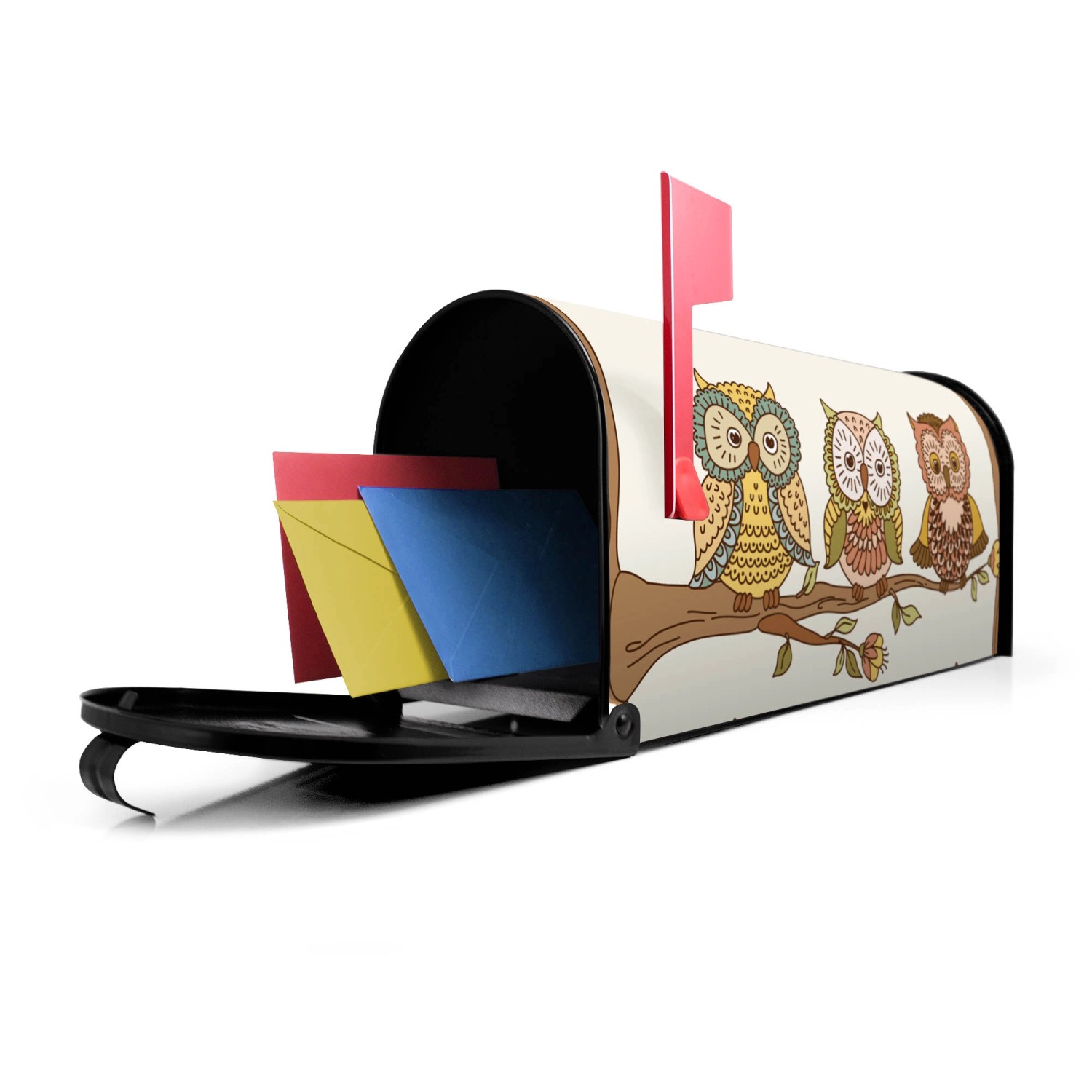 Schwarzer Banjado US Briefkasten mit Eulendesign und roter Fahne, gefüllt mit Briefen.